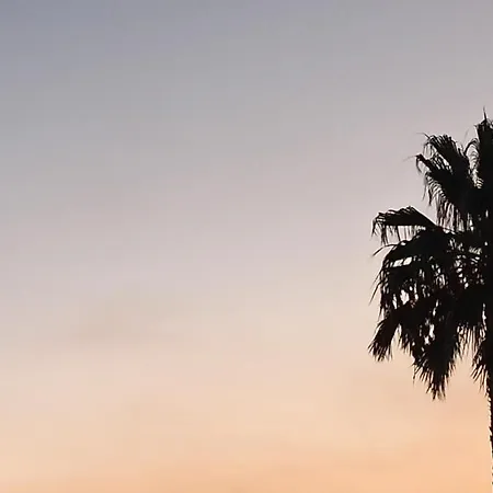 La Dimora Degli Artisti Bed & Breakfast 4*