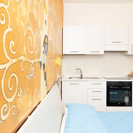 Bed & Breakfast La Dimora Degli Artisti 3*