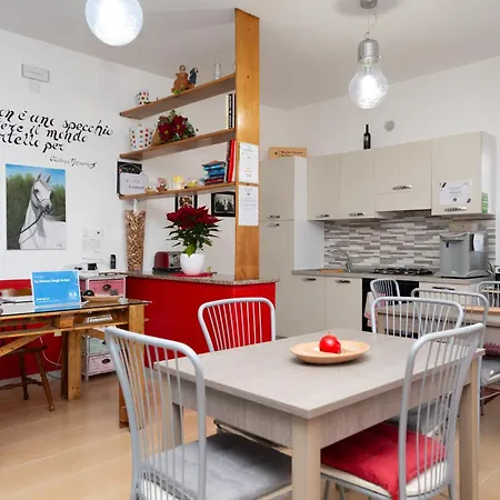 La Dimora Degli Artisti Bed & Breakfast