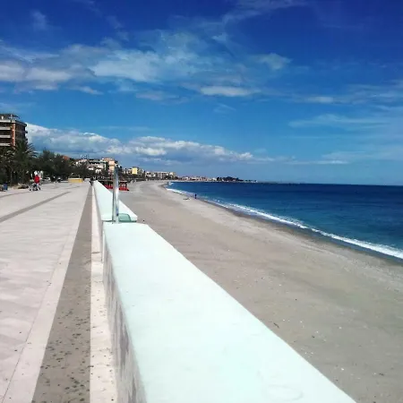 Bed & Breakfast La Dimora Degli Artisti 4*